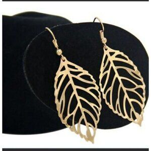 New Delicate Leaf Feather Dangle Hallow Cutout Drop Hook Earrings Gold A0122